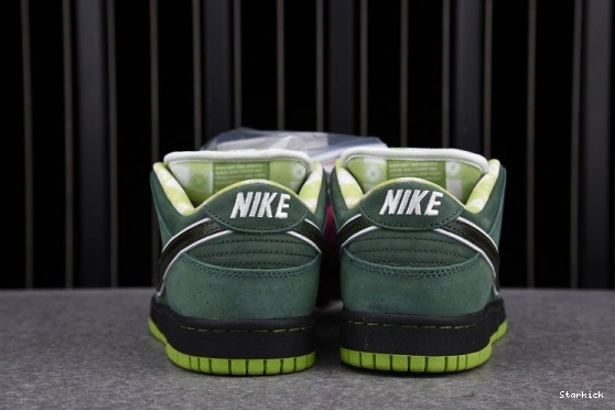 BV1310-337 Dunk Nike SB Green Box) Concepts Lobster Low (Regular 1123